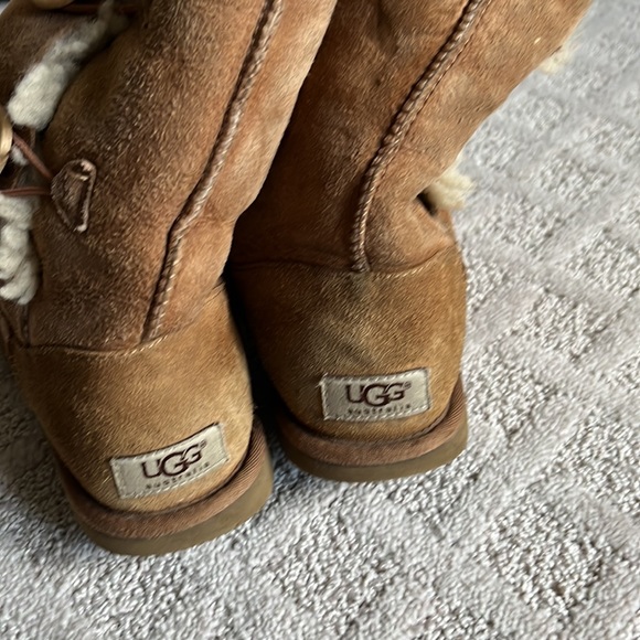 UGG Boots Bailey Boots Button Triplet Tall Women’s  Size 7 Chestnut Tan - Picture 6 of 12